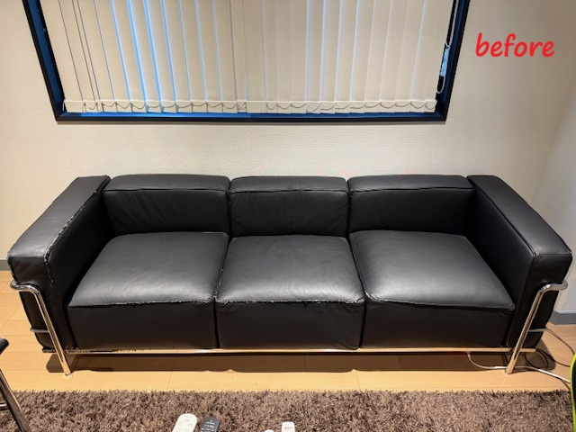 ソファ修理　ル・コルビジェ　LC3グランコンフォート　3人掛けソファ   パイピング皮 交換施工修理